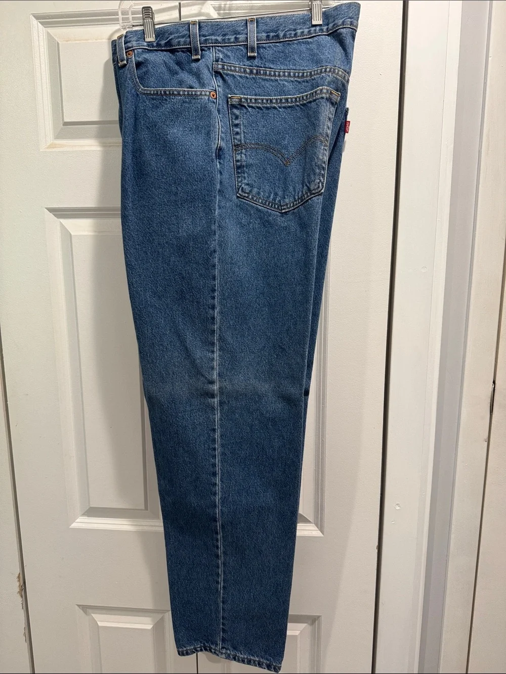 Levi's 550 Relaxed Jeans in Classic Blue Denim 40x32